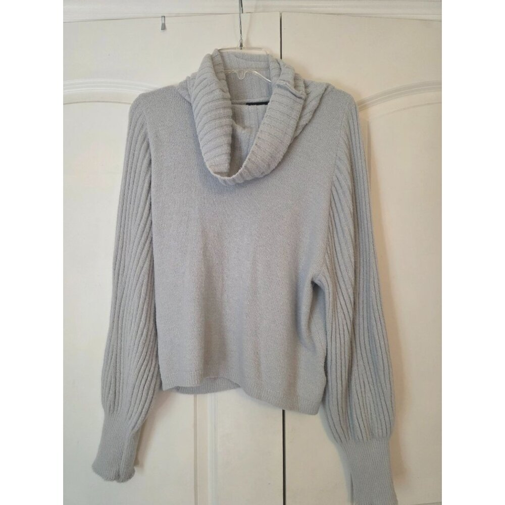 Express Light Gray SUPER SOFT Balloon Sleeve Cowl Neck Sweater M NEW
